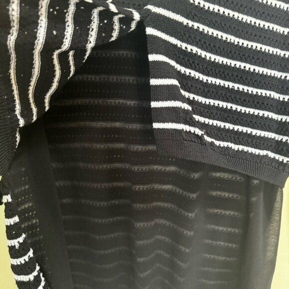 FEMME Open Knit Sheer Back Detail Striped Sweater Crew Lightweight Coastal Top M - Picture 10 of 15